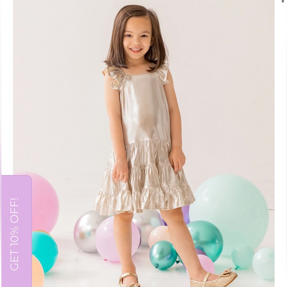 Isobella and Chloe metallic dress 5 T
